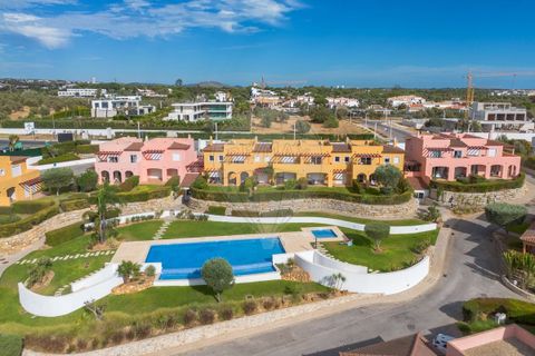 Villa i Vilamoura, Faro, Vilamoura - € 775.000 | Ref: 120141048-2917 - foto 1