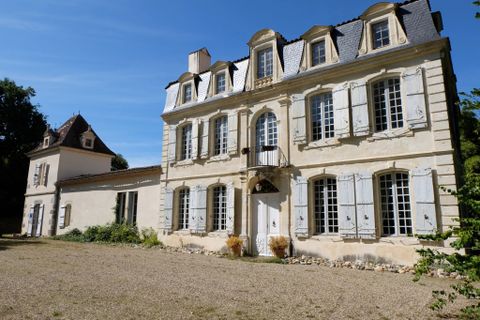 Villa i Clairac, Lot-et-Garonne, Clairac - € 682.500 | Ref: BVI82793 - foto 1