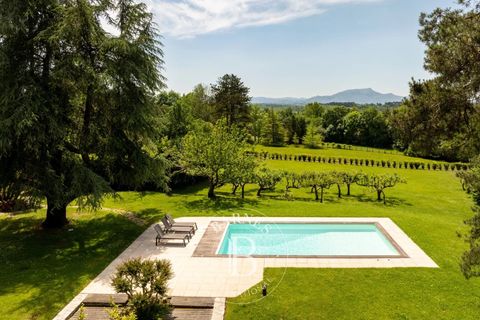 Villa i Bidart, Pyrenees-Atlantiques, Bidart - € 3.500.000 | Ref: M1670 - foto 2