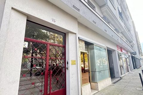 L'establiment comercial a Grenoble, Isere, Grenoble - € 98.000 | Ref: 86211342 - foto 10