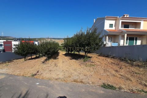 Helårsgrund i Torres Vedras, Lisbon, Torres Vedras - € 199.000 | Ref: C0364-04795 - foto 1