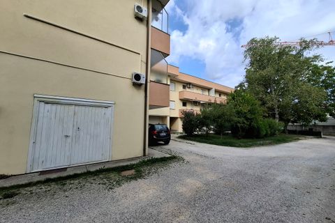 Garage i Rovigo, Rovigo, Rovigo - € 23.000 | Ref: AP2519 - foto 2