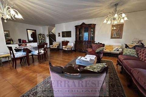 Villa i Stra, Venice, Stra - € 330.000 | Ref: I02 - foto 3
