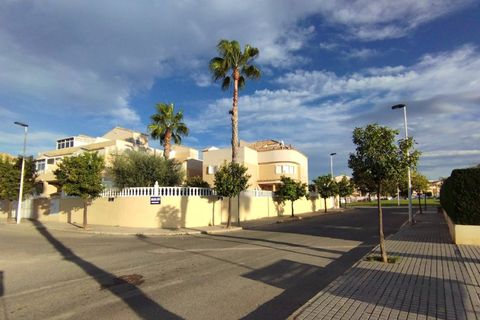 Villa i Torrevieja, Alicante, Torrevieja - € 539.000 | Ref: MLSC9630287 - foto 27