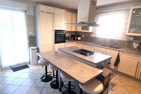Villa a Valentigney, Doubs, Valentigney - € 259.900 | Ref: 419973KLS - foto 3
