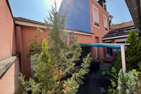 Villa a Vichy, Allier, Vichy - € 350.000 | Ref: 411466LHS - foto 3