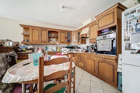 Villa a Bayas, Gironde, Bayas - € 350.000 | Ref: 411147KARG - foto 10
