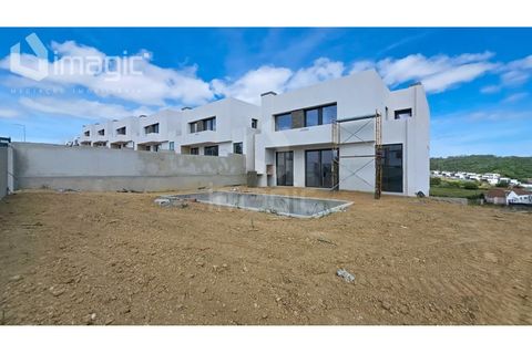 Villa i Mafra, Lisbon, Mafra - € 780.000 | Ref: L23596F - foto 1