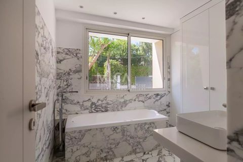 Villa i Antibes, Alpes-Maritimes, Antibes - € 3.990.000 | Ref: 86266461 - foto 10