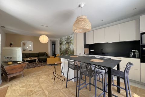 Lejlighed i Nimes, Gard, Nimes - € 357.000 | Ref: 2213 - foto 1