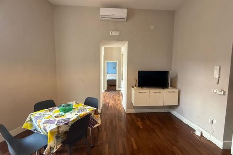 Apartament a Naples, Naples, Naples - € 1.200/mes | Ref: LUG-191 - foto 2