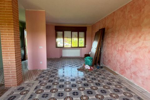 Villa a Lendinara, Rovigo, Lendinara - € 137.000 | Ref: OB55 - foto 2