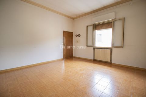 Villa a Prato, Prato, Prato - € 200.000 | Ref: DCC200 - foto 9