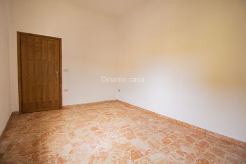 Villa a Prato, Prato, Prato - € 200.000 | Ref: DCC200 - foto 11