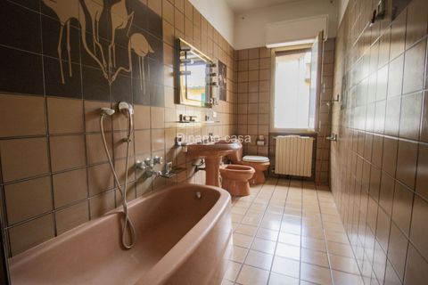 Villa a Prato, Prato, Prato - € 200.000 | Ref: DCC200 - foto 16