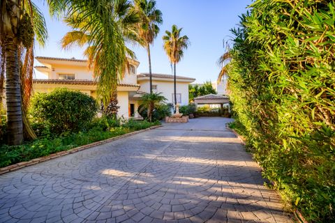 Villa - Marbella, Malaga, Marbella - € 3 500 000 | Réf : V0084 - photo 22