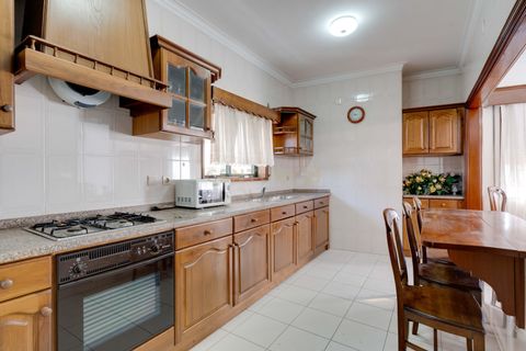 Villa a Espinho, Aveiro, Espinho - € 330.000 | Ref: C0496-00159 - foto 10