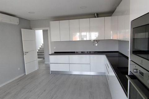 Villa a Odivelas, Lisbon, Odivelas - € 1.130.000 | Ref: SF-SAFTI:007219 - foto 24