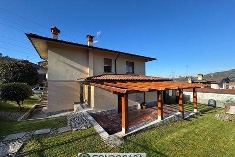 Villa a Capriolo, Brescia, Capriolo - € 365.000 | Ref: FCr.18.CF - foto 2