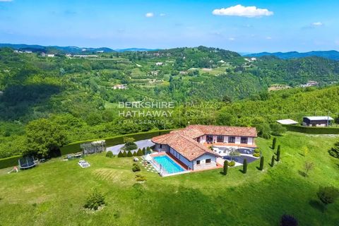 Villa i Roddino, Cuneo, Roddino - € 1.600.000 | Ref: IPI1810 - foto 1