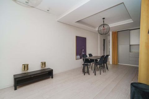 Apartament a Lisbon, Lisbon, Lisbon - € 1.550/mes | Ref: General Taborda - foto 17