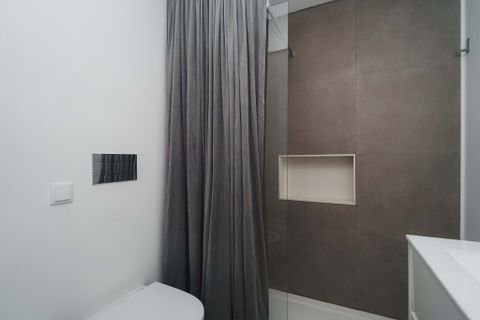 Apartament a Lisbon, Lisbon, Lisbon - € 1.550/mes | Ref: General Taborda - foto 20