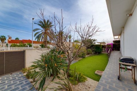 Rækkehus i Orihuela Costa, Alicante, Orihuela Costa - € 235.000 | Ref: AM-02074/8919 - foto 4