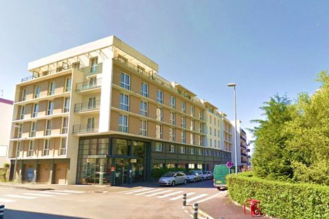 Erhvervsejendom i Brest, Finistere, Brest - € 139.000 | Ref: EF41F71021EF4B40 - foto 1