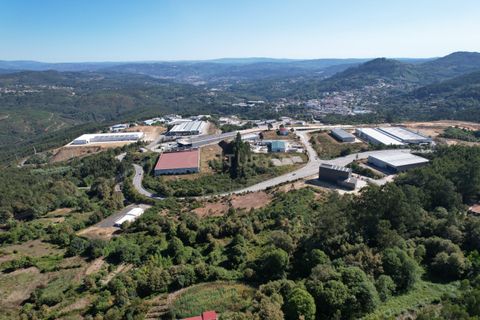 Helårsgrund i Vouzela, Viseu, Vouzela - € 220.000 | Ref: C0406-02390 - foto 1