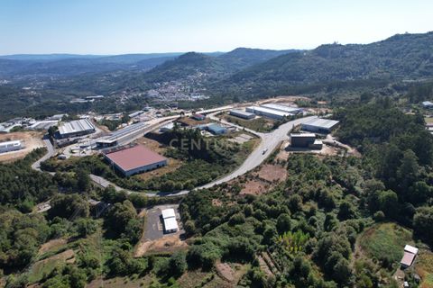 Helårsgrund i Vouzela, Viseu, Vouzela - € 220.000 | Ref: C0406-02390 - foto 4