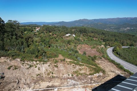 Helårsgrund i Vouzela, Viseu, Vouzela - € 220.000 | Ref: C0406-02390 - foto 6