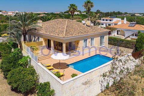 Вилла в Albufeira, Faro, Albufeira - € 1 200 000 | Ссылка: V4-08 (PR-057) - photo 24