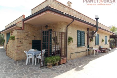 Villa i Spinetoli, Ascoli Piceno, Spinetoli - € 400.000 | Ref: VM2745 - foto 18