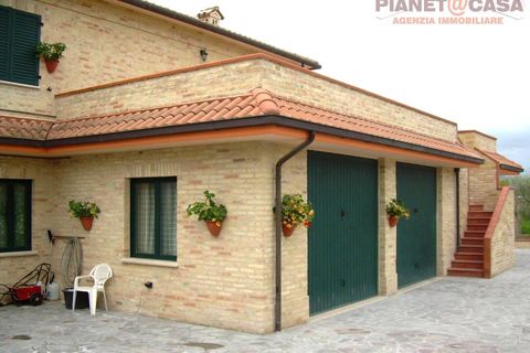 Villa i Spinetoli, Ascoli Piceno, Spinetoli - € 400.000 | Ref: VM2745 - foto 38