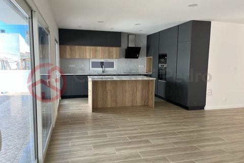 Villa i Quinta do Anjo, Setubal, Quinta do Anjo - € 600.000 | Ref: 4711OB1 - foto 2