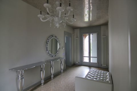 Villa i Thiene, Vicenza, Thiene - € 1 200 000 | Ref: V003226 - foto 3