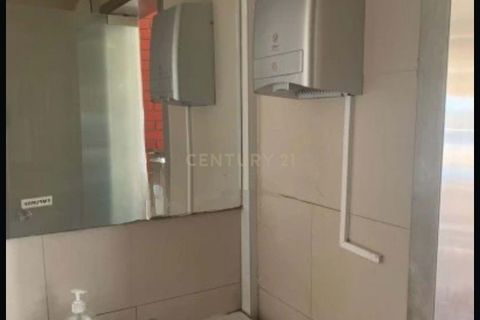 Erhvervsejendom i Carnaxide, Lisbon, Carnaxide - € 1.250.000 | Ref: C0364-03001 - foto 28