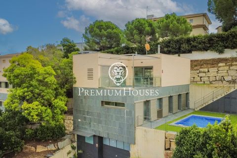 Villa a Alella, Barcelona, Alella - € 990.000 | Ref: PH103380/3699 - foto 1