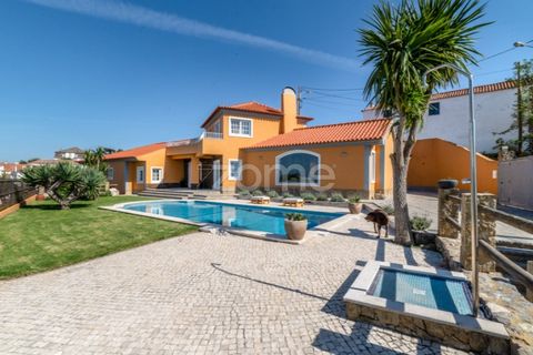 Villa i Almocageme, Lisbon, Almocageme - € 1.290.000 | Ref: ZMPT580785 - foto 2