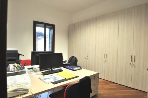 L'establiment comercial a Vimercate, Monza and Brianza, Vimercate - € 1.000/mes | Ref: 2464 - foto 4