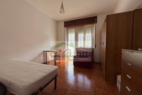 Villa a Chieti, Chieti, Chieti - € 250/mes | Ref: Via Ramiro Ortiz - foto 5
