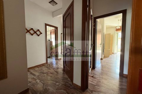 Villa a Chieti, Chieti, Chieti - € 250/mes | Ref: Via Ramiro Ortiz - foto 11