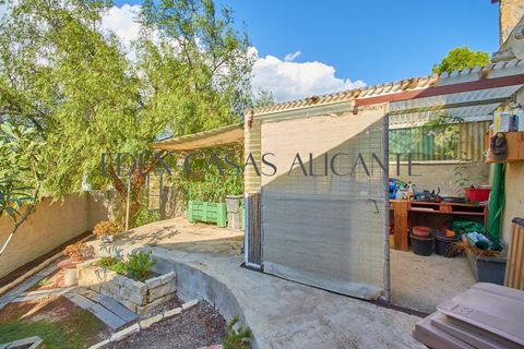 Villa in Busot, Alicante, Busot - € 360.000 | Ref: 01449/8734 - foto 23