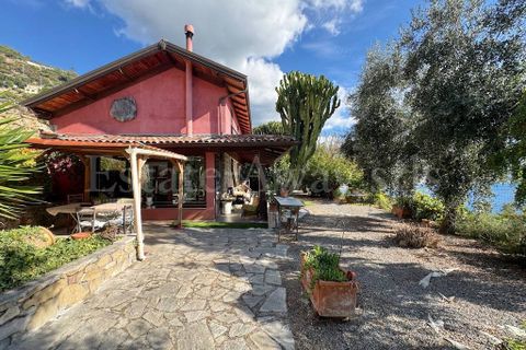 Villa i Bordighera, Imperia, Bordighera - € 2.000.000 | Ref: iv1318 - foto 11