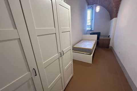 Apartament a Pisa, Pisa, Pisa - € 450/mes | Ref: 2025128 - foto 15
