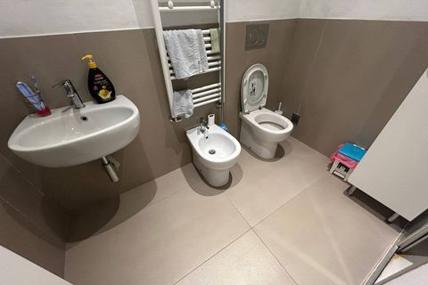 Apartament a Pisa, Pisa, Pisa - € 450/mes | Ref: 2025128 - foto 17