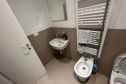Apartament a Pisa, Pisa, Pisa - € 450/mes | Ref: 2025128 - foto 18