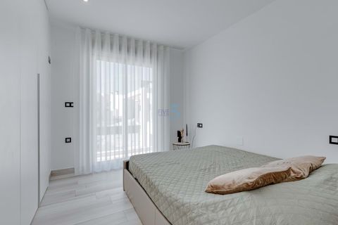 Villa i Cabo Roig, Alicante, Cabo Roig - € 649.900 | Ref: P8247 - foto 19
