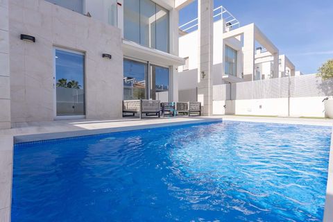 Villa i Cabo Roig, Alicante, Cabo Roig - € 649.900 | Ref: P8247 - foto 36