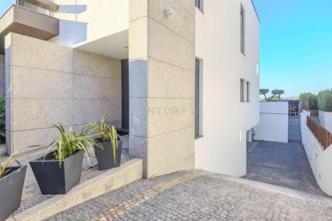 Villa i Gondomar, Porto, Gondomar - € 815.000 | Ref: C0272-02495 - foto 2